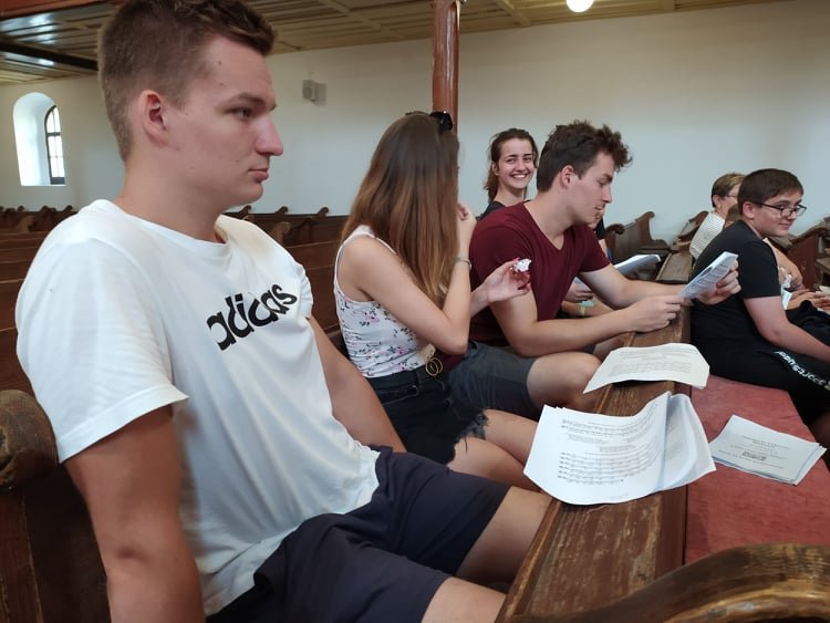 Ifjúsági és Vakációs Bibliahét 01